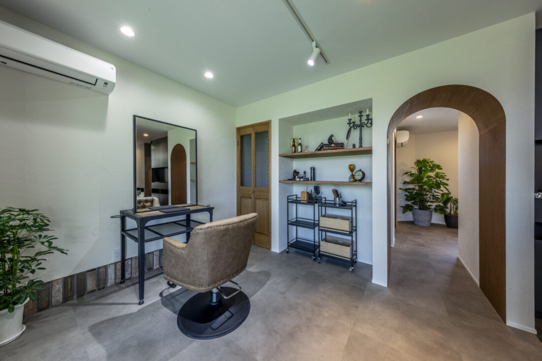 HAIR SALON