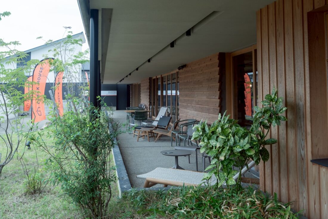 CHECK HOUSE 岐阜ショールーム テラス